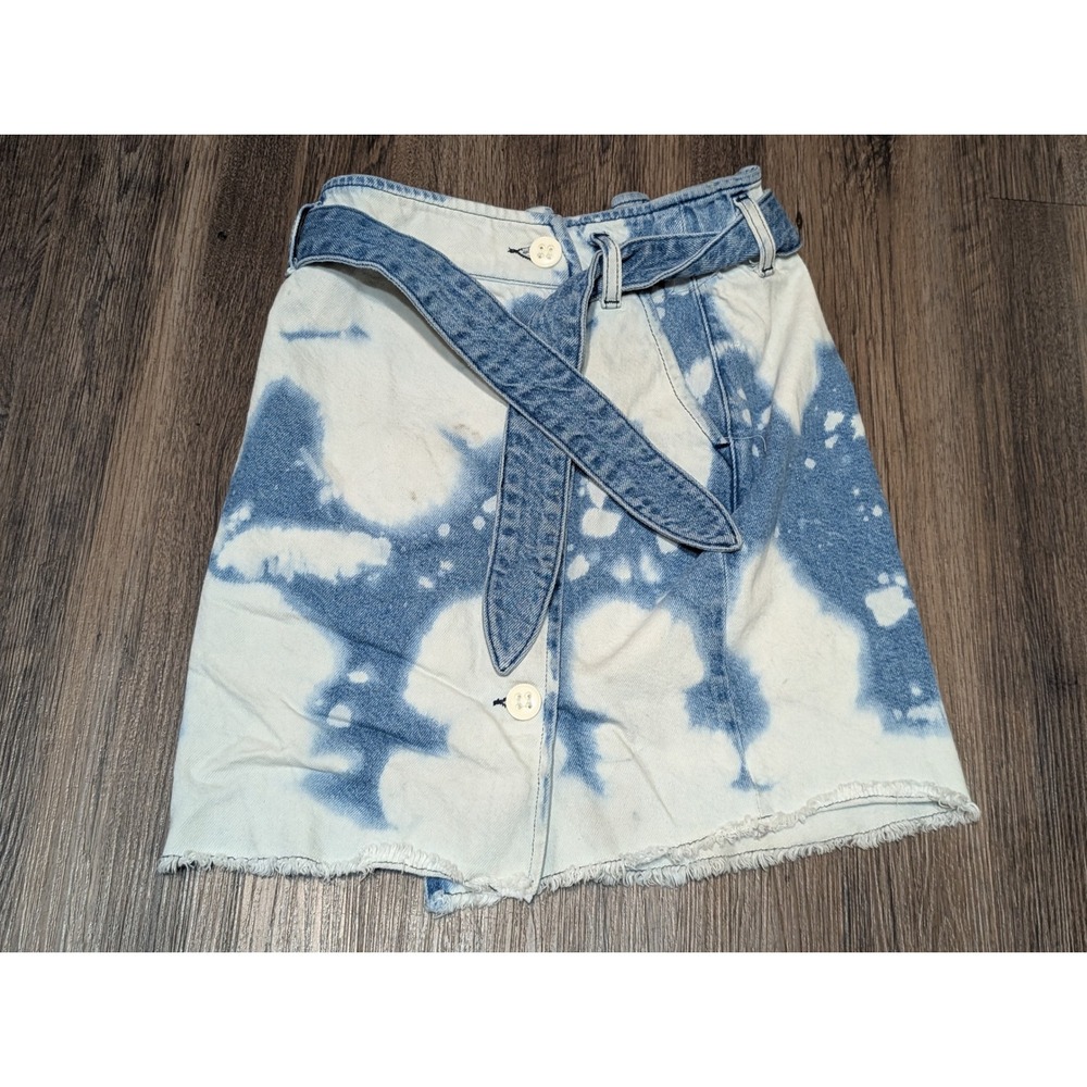 BDG Urban Outfitters Denim Mini Skirt Bleach Wash‎ Button Front Belted XS READ